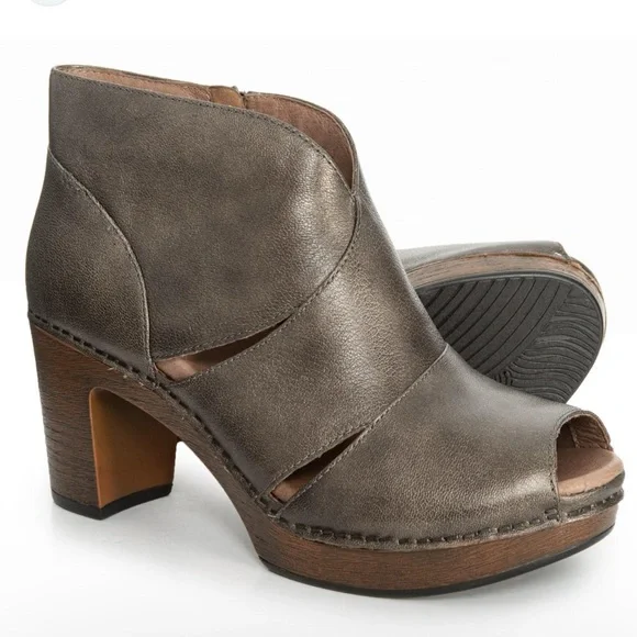 Dansko Women's Delphina Peep toe Clog Ankle Bootie Leather Aged Bronze Sz 38 - Picture 2 of 14